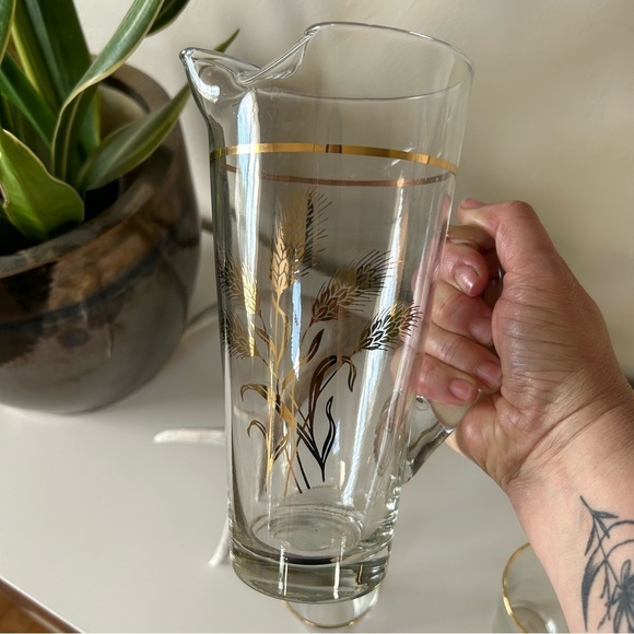 Vintage Pitcher and Glass Set - Picture 5 of 6